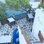 Akropolis Apart-hotel *