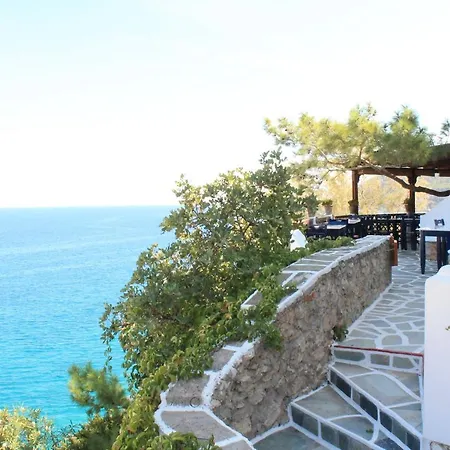 Aparthotel Akropolis *