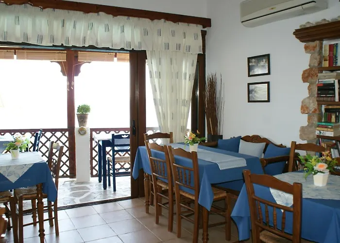 Akropolis Aparthotel