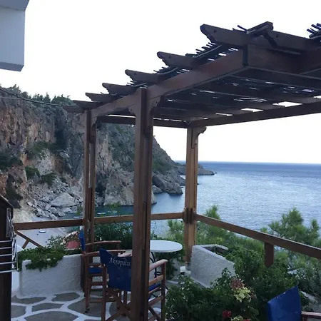 アパートホテル Akropolis *